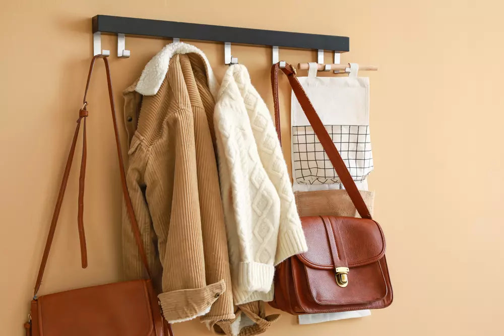 Comment fixer un Porte Manteau Mural ?